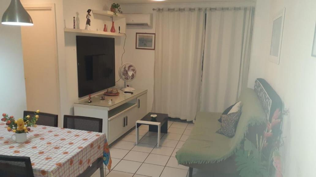 Na Beira Mar De Pajucara- Edif Neo- Apartamento Quarto E Sala- Tem Varanda - Vista Lateral Do Mar- Rua Julio Plech Filho 60 Esquina Com Avenida Doutor Antonio Gouveia - Consumo Eletrico E Pago No Ckeck-Out 1Kwh E 1,35 Reias Maceio  Luaran gambar