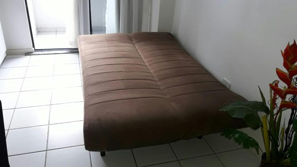 Na Beira Mar De Pajucara- Edif Neo- Apartamento Quarto E Sala- Tem Varanda - Vista Lateral Do Mar- Rua Julio Plech Filho 60 Esquina Com Avenida Doutor Antonio Gouveia - Consumo Eletrico E Pago No Ckeck-Out 1Kwh E 1,35 Reias Maceio  Luaran gambar