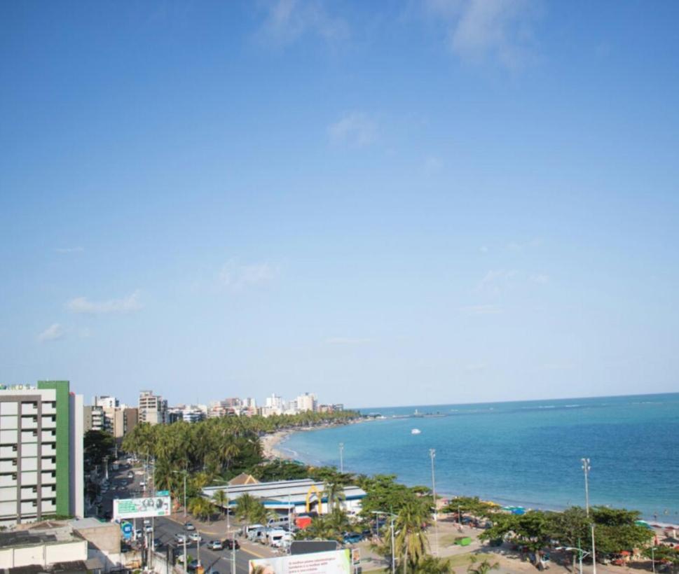 Na Beira Mar De Pajucara- Edif Neo- Apartamento Quarto E Sala- Tem Varanda - Vista Lateral Do Mar- Rua Julio Plech Filho 60 Esquina Com Avenida Doutor Antonio Gouveia - Consumo Eletrico E Pago No Ckeck-Out 1Kwh E 1,35 Reias Maceio  Luaran gambar